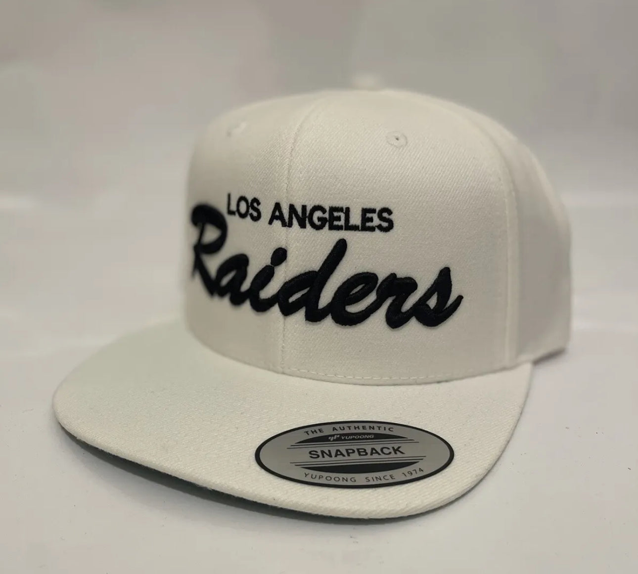 RETRO Los Angeles LA Raiders Script Classic Snapback Cap Hat Adjustable White