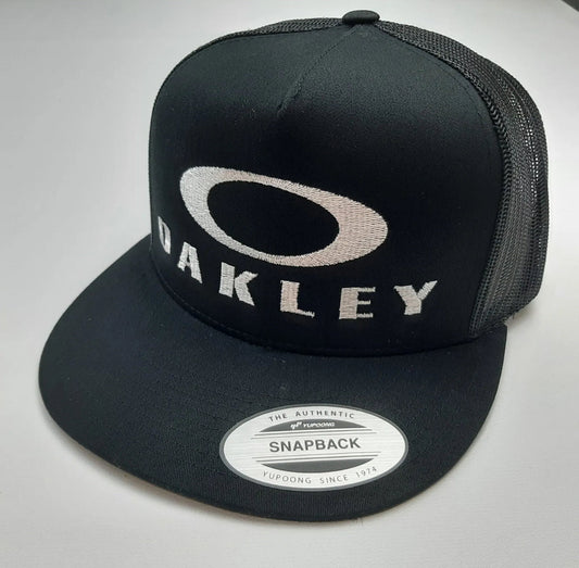 Oakley Flat Bill Mesh Snapback Embroidered Baseball Cap Hat Black